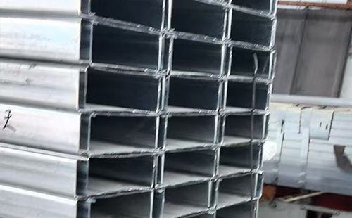 都兰C型钢选型与在轻都兰钢结构中的应用解析