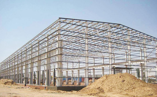 都兰钢结构安装中的吊装与节点连接技术要点